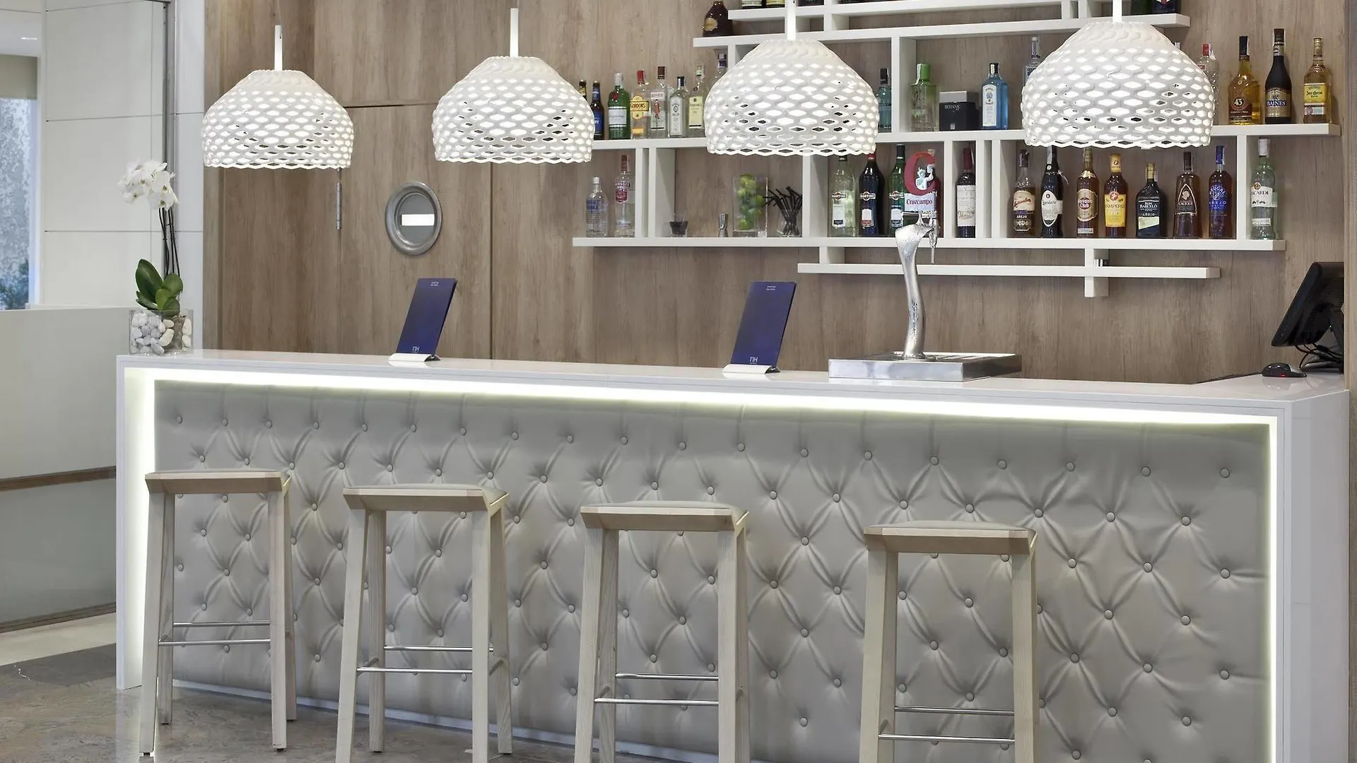 Nh Canciller Ayala Vitoria Hotel